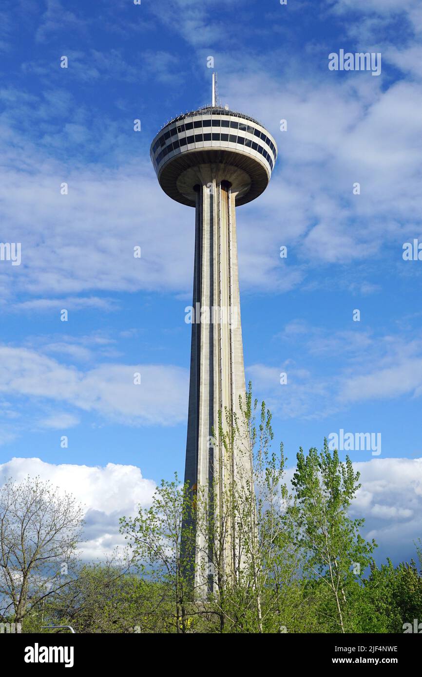 Skylon Tower, lookout tower, Niagara Falls, les Chutes du Niagara, Canada, North America, Niagara-vízesés Stock Photo