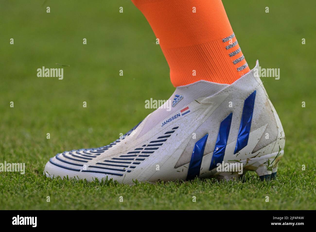 Adidas football women hi-res stock photography and images - Alamy