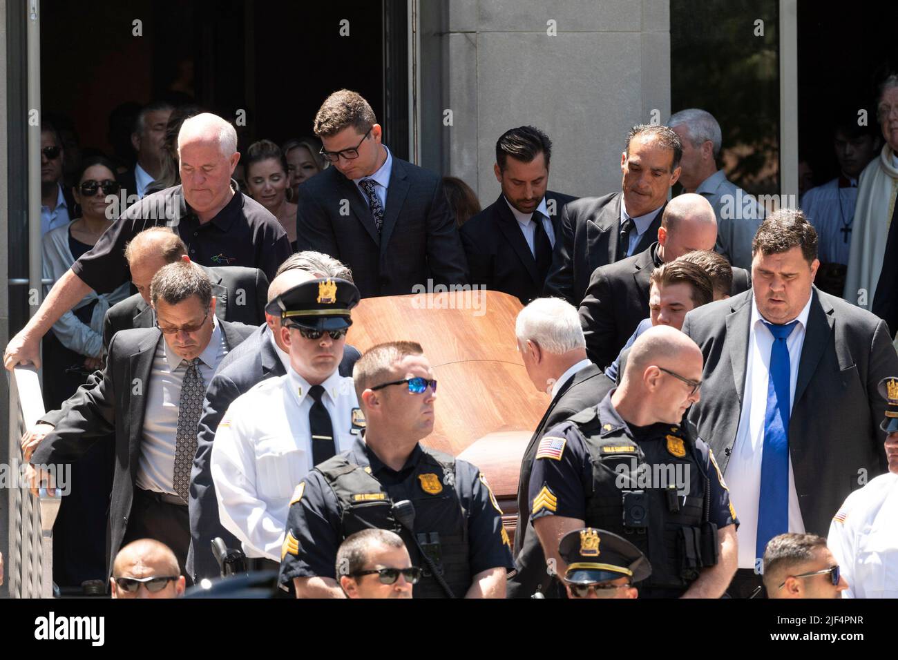 Kenilworth, New Jersey, USA. 29th June, 2022. Pall Bearers carry the