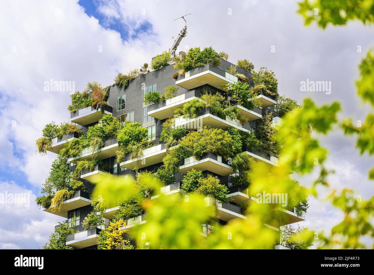 MILAN, ITALY April 20, 2022 Bosco Verticale (Vertical Forest Stock Photo Alamy