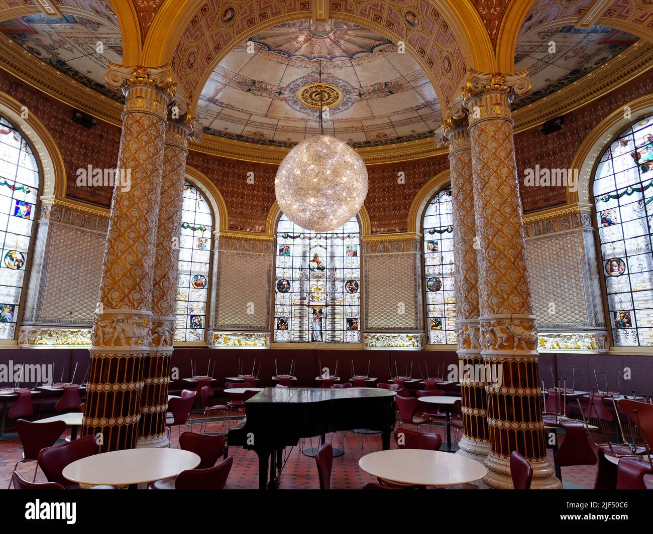 Image of Victoria & Albert Museum cafe from Pembrokeshire Pictures