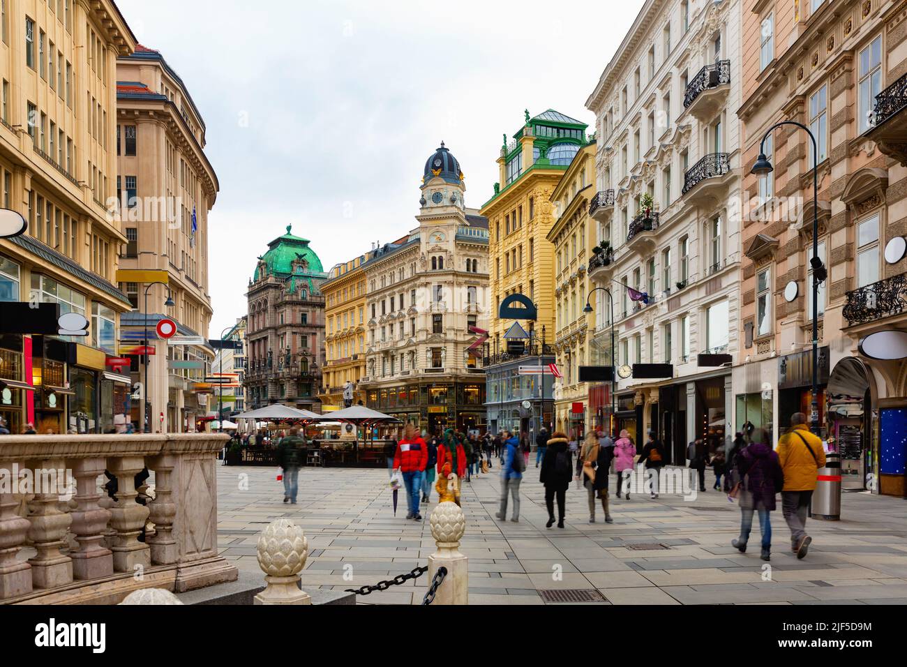 Winter street at daytime in Vienna, Austria Stock Photo - Alamy