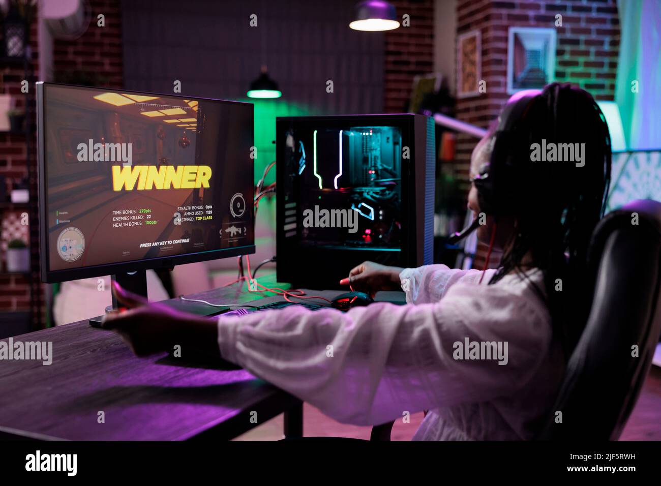 Modern player live streaming video games play on computer, having fun with  rpg tournament. Young adult playing online action shooting game with  multiple players on pc, shooter challenge Stock Photo - Alamy