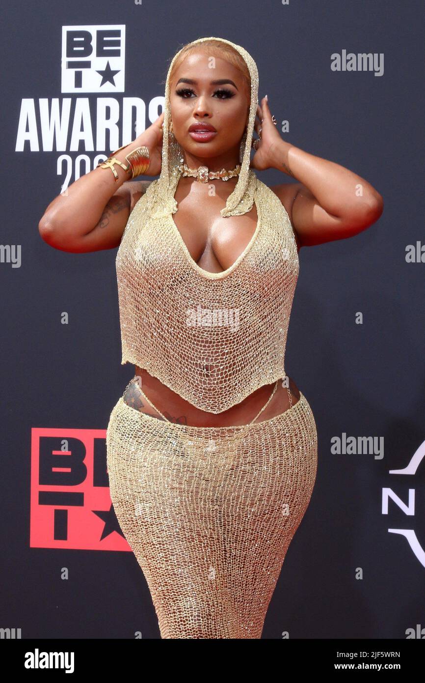 Los Angeles, CA. 26th June, 2022. DreamDoll at arrivals for BET Awards - Part 3, Microsoft Theater, Los Angeles, CA June 26, 2022. Credit: Priscilla Grant/Everett Collection/Alamy Live News Stock Photo