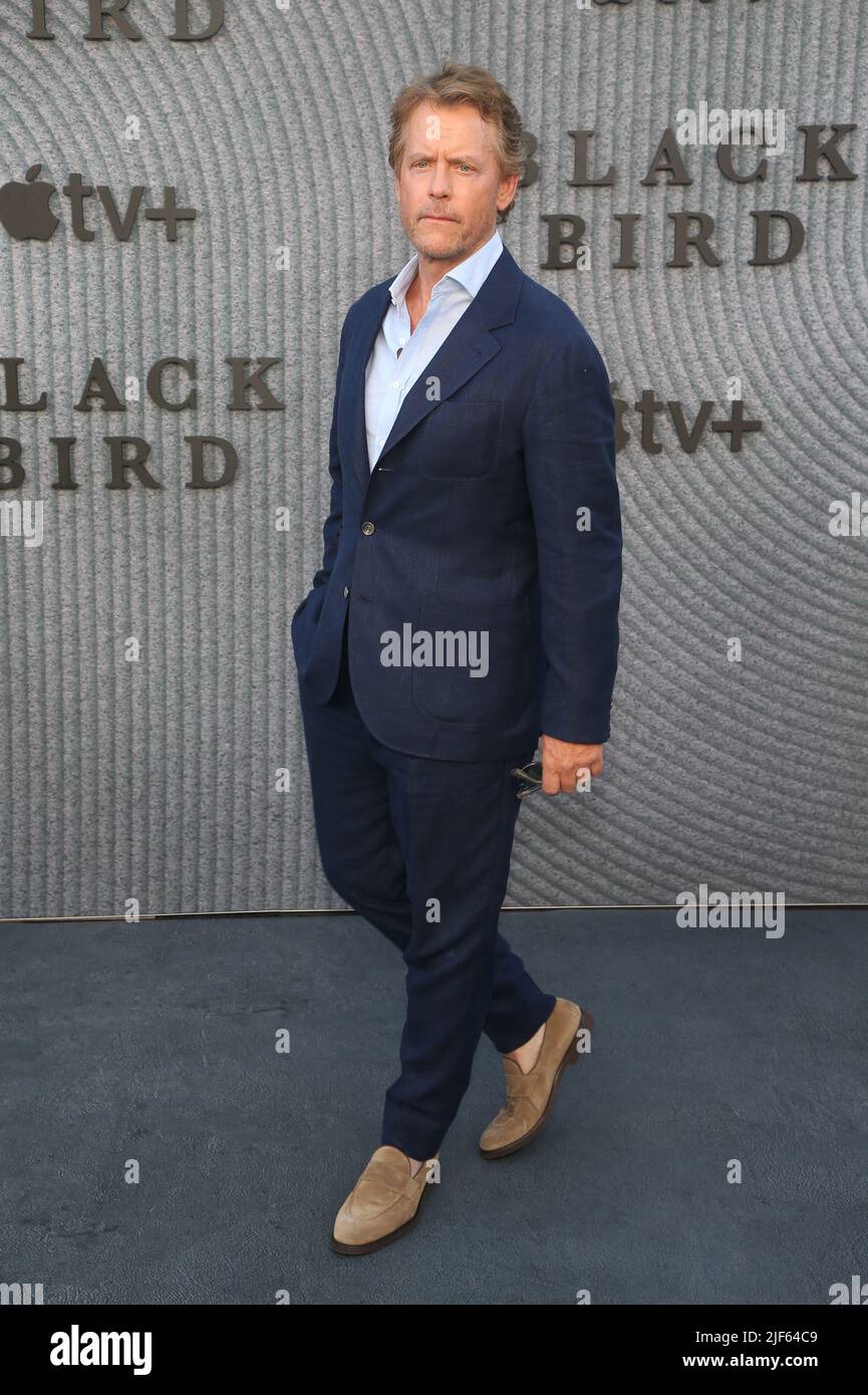 los-angeles-california-29-june-2022-greg-kinnear-los-angeles-premiere-of-apple-tv-new-show