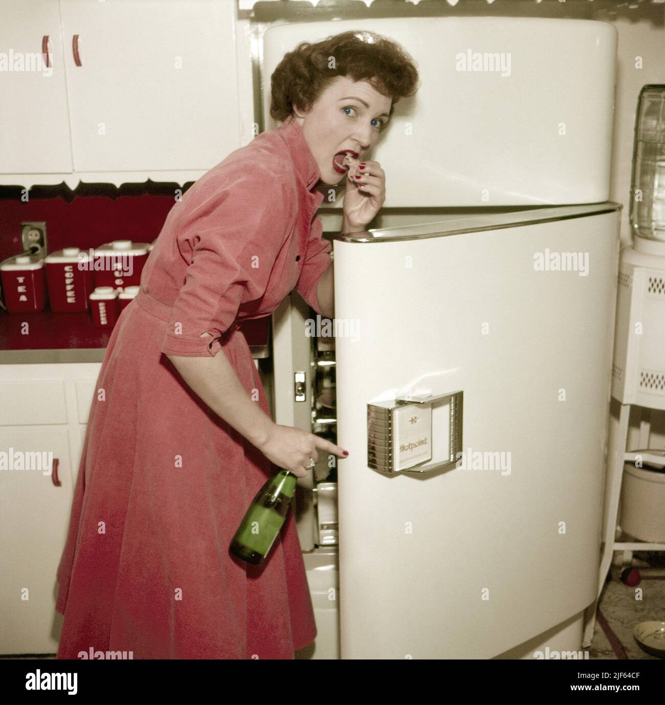 BETTY WHITE in LIFE WITH ELIZABETH (1952), directed by DUKE GOLDSTONE. Credit: Guild Films / Album Stock Photo
