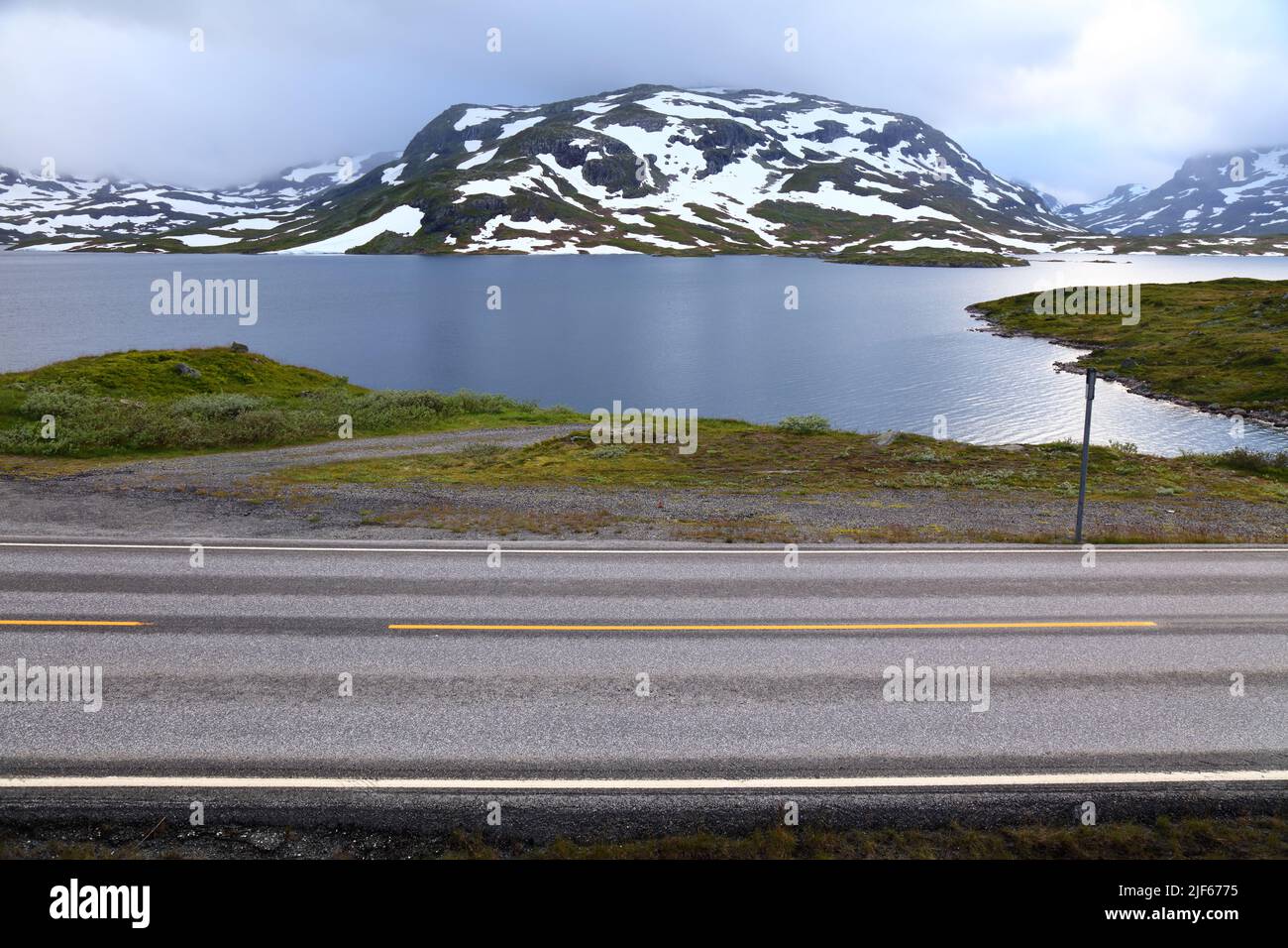 Road in Norway mountains. Haukeli mountains in Vestfold og Telemark region. Stock Photo