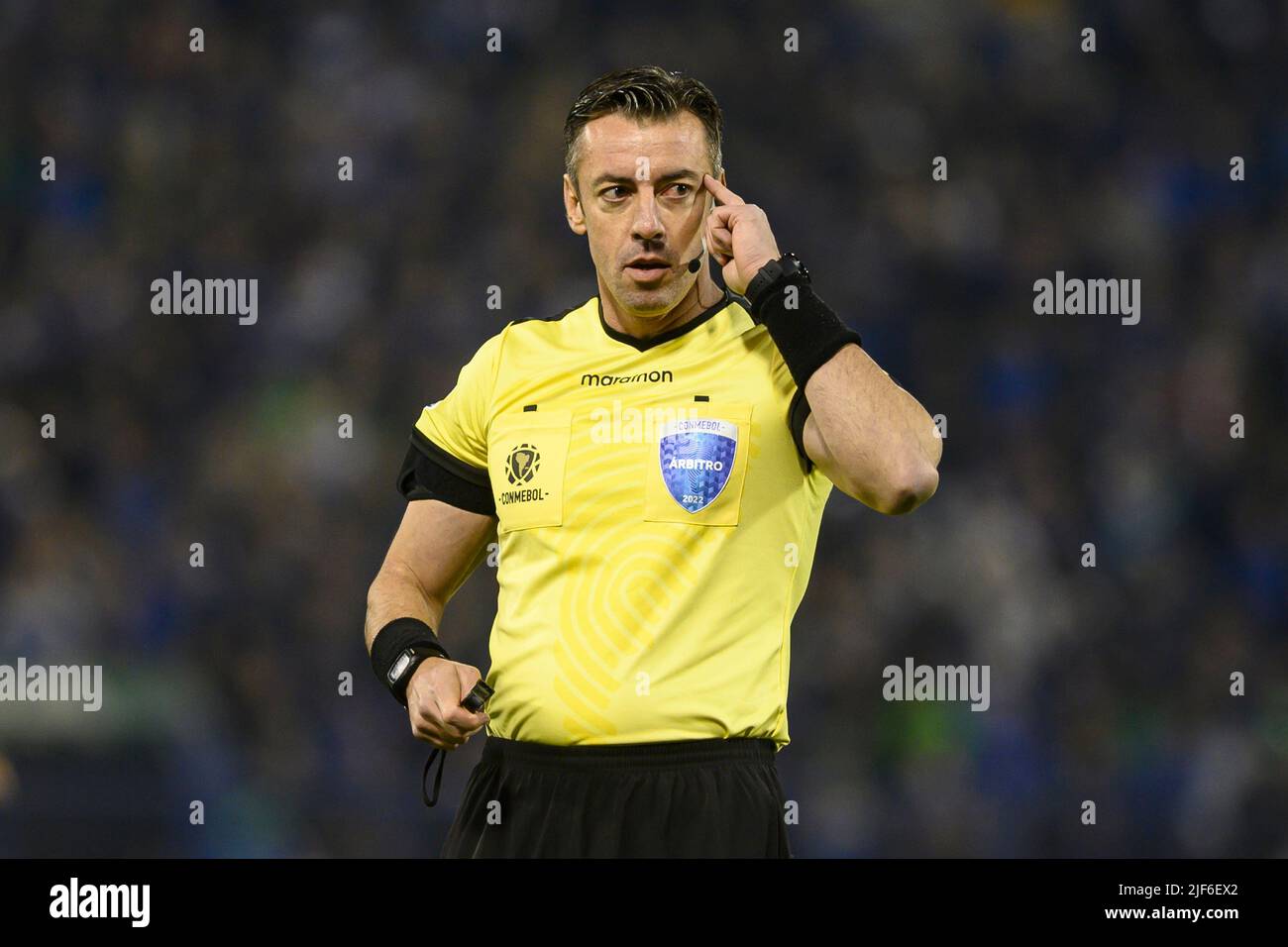 SP - Sao Paulo - 04/03/2022 - PAULISTA 2022 FINAL, PALMEIRAS X SAO PAULO -  Referee Raphael Claus during a match between Palmeiras and Sao Paulo at the  Arena Allianz Parque stadium