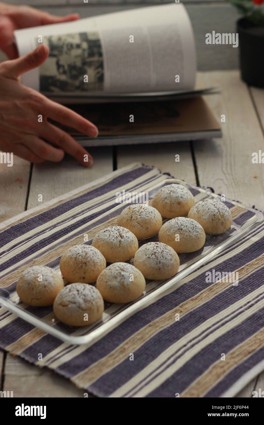baked cookie presentation, flour cookie, food photography concept Stock Photo Alamy