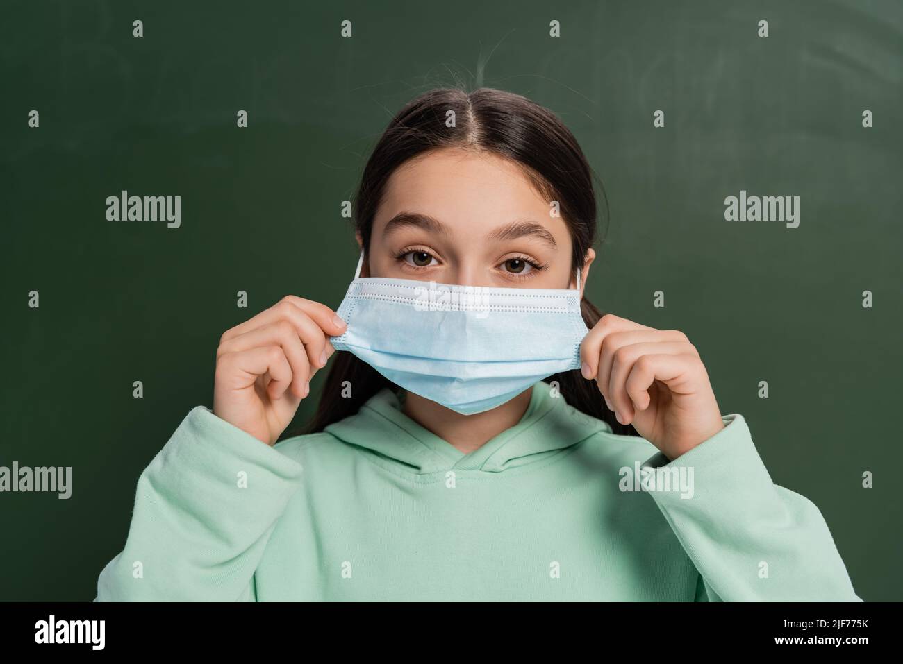 Schoolkid mask hi-res stock photography and images - Alamy