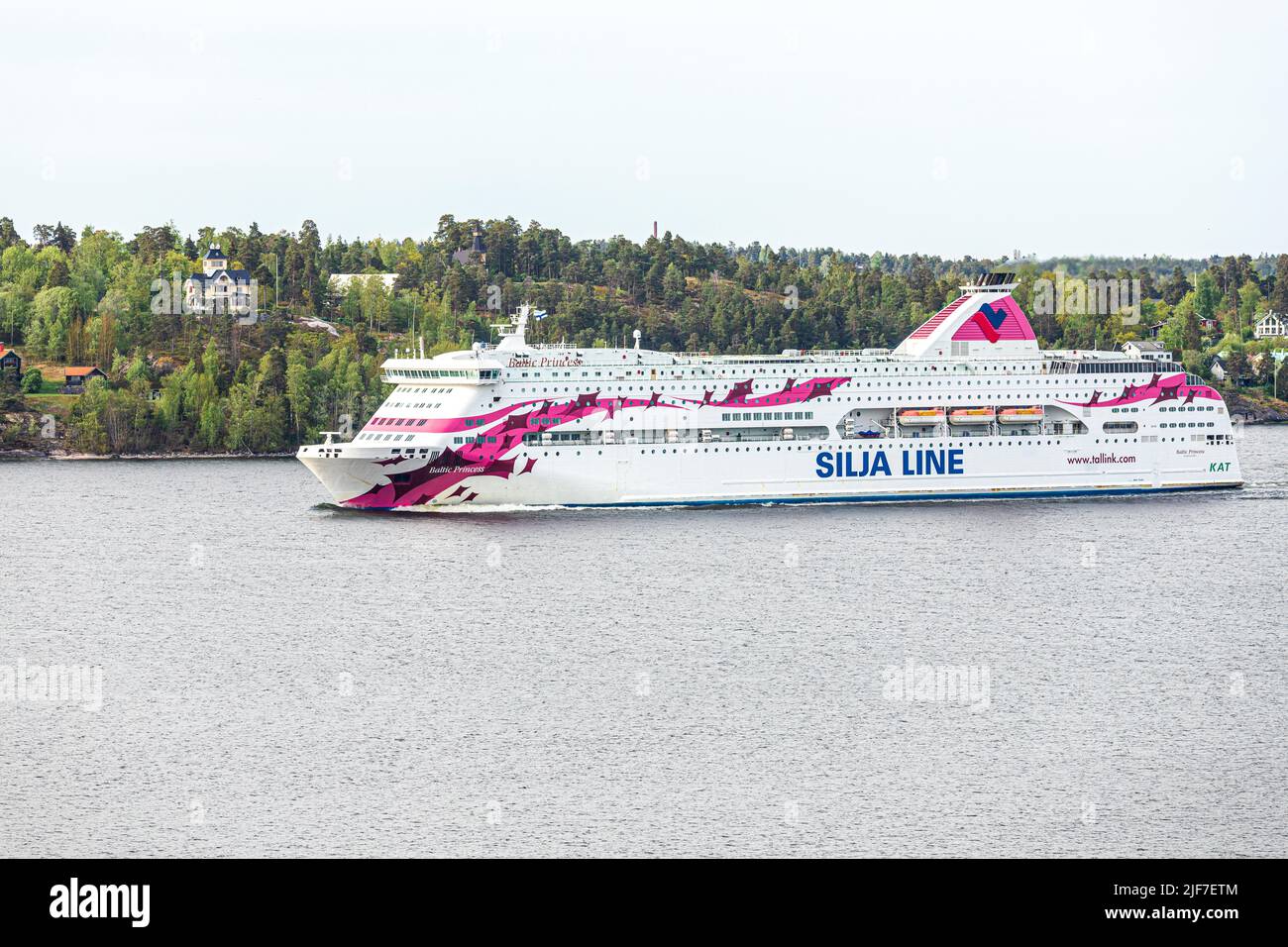 The MS Baltic Princess of the Silja Line passing through the Stockholm Archipelago - here Kummelnass, Sweden. Stock Photo