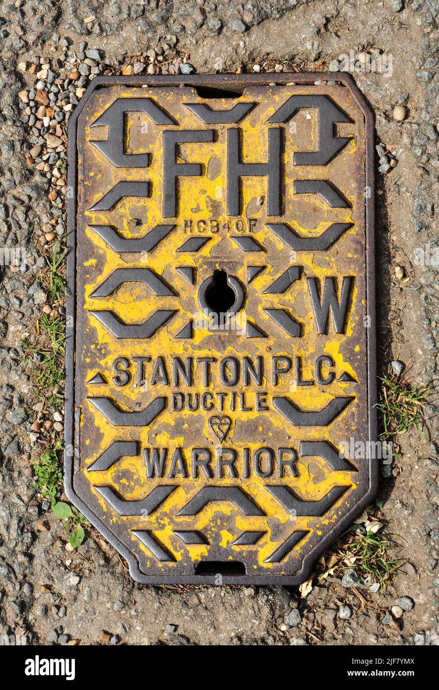 Cast iron fire hydrant cover hires stock photography and images Alamy