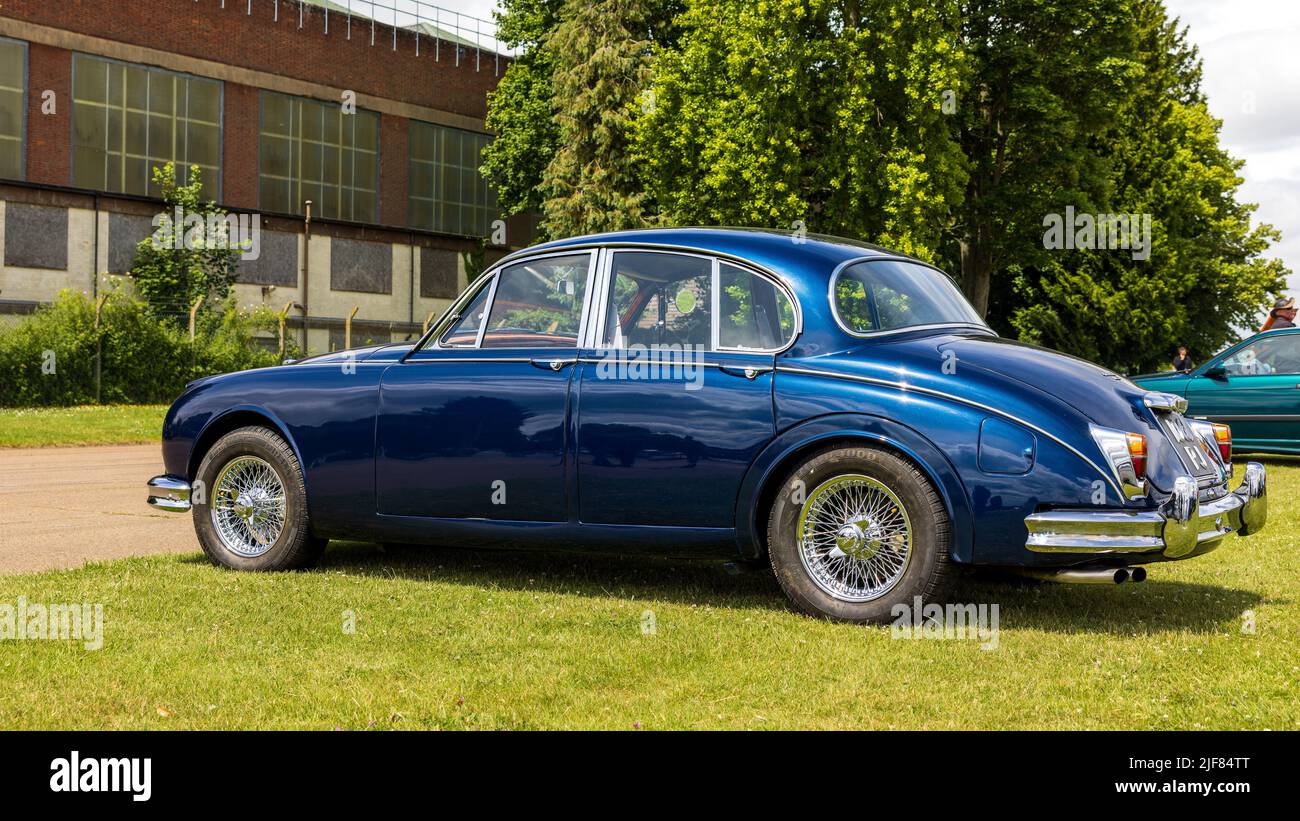 Jaguar mk2 240 auto hi res stock photography and images Alamy