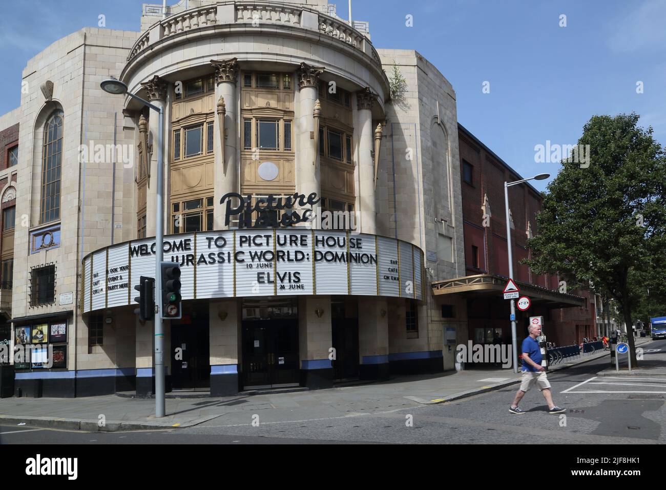 Fulham Road Picturehouse Chelsea London England Stock Photo Alamy