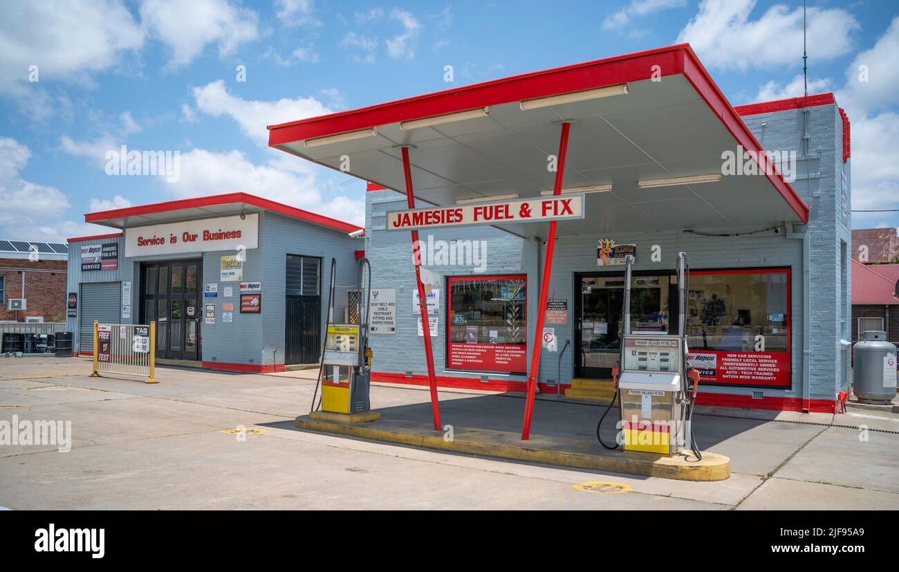 Jamesies Fuel and Fix servo, petrol station and in Glen Innes