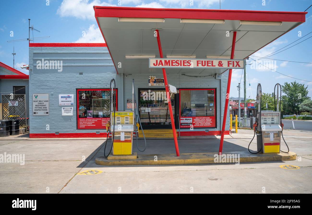 Jamesies fuel and fix hires stock photography and images Alamy