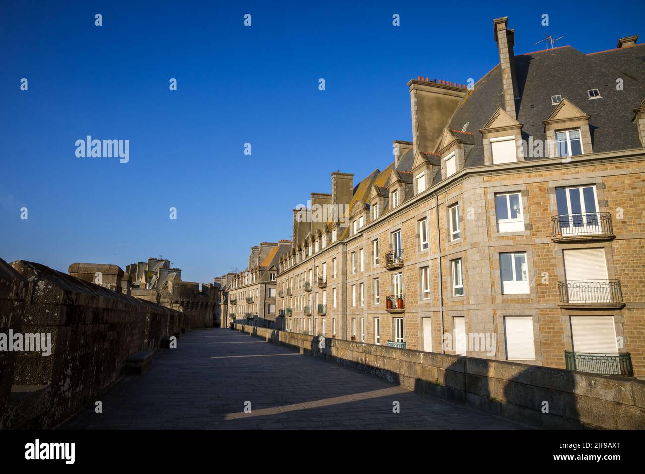 Fortified walls and city of Saint-Malo in Brittany, France Stock Photo