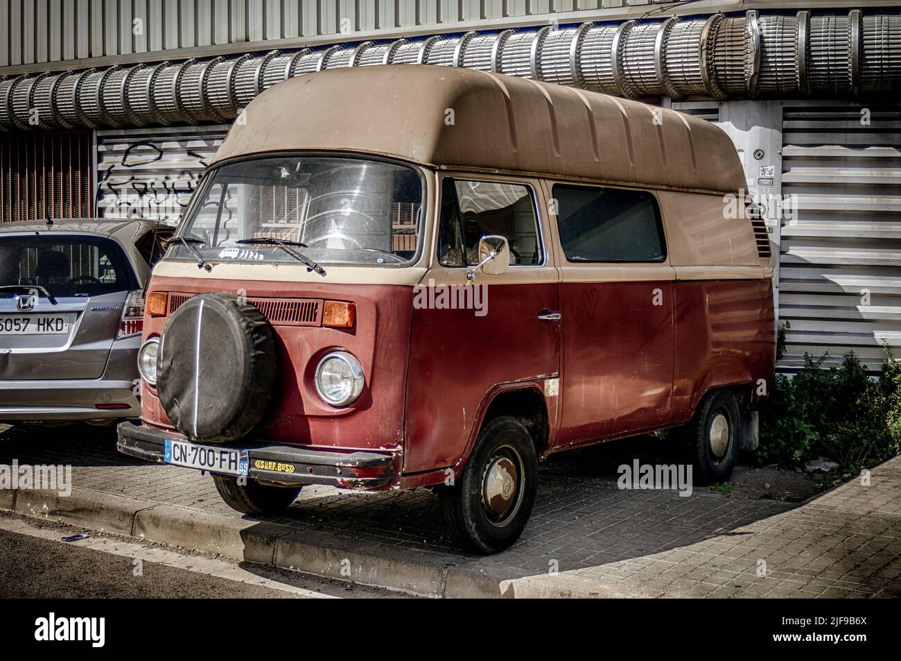 Vw transporter modern hi-res stock photography and images - Alamy