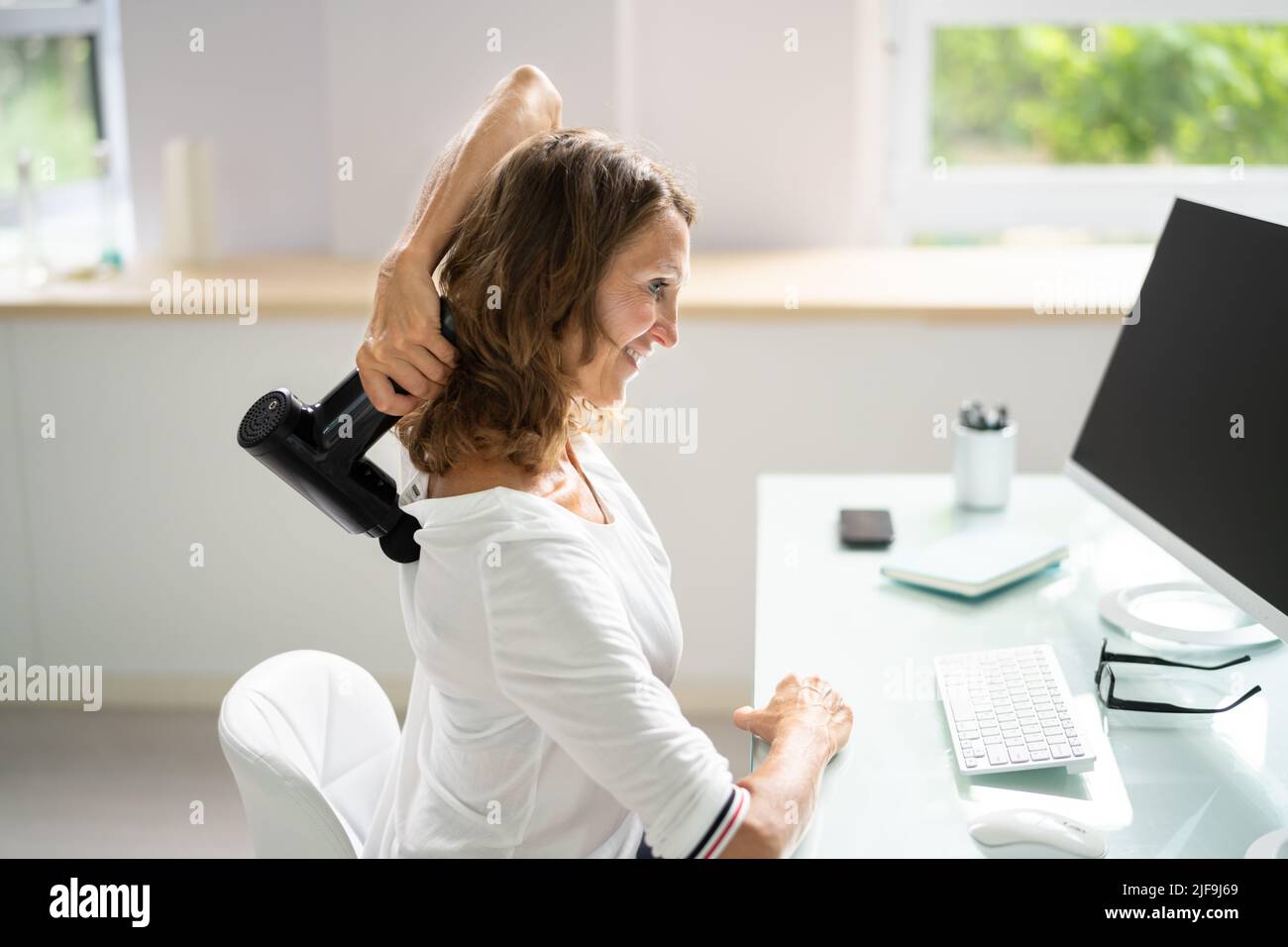 Maquina de masaje fotografías e imágenes de alta resolución - Alamy