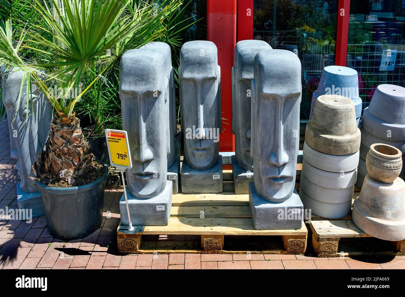 Easter Island heads and plant pots, DIY store, Kempten, Allgaeu