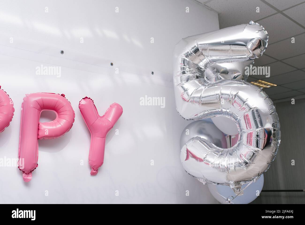 helium-balloon-number-5-on-a-children-s-birthday-stock-photo-alamy