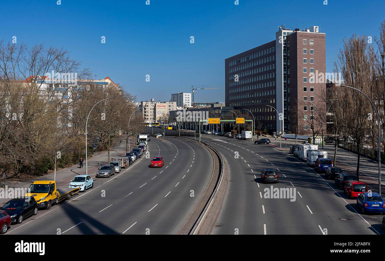 Road traffic in Berlin, Bundesallee, Berlin-Steglitz, Berlin, Germany ...