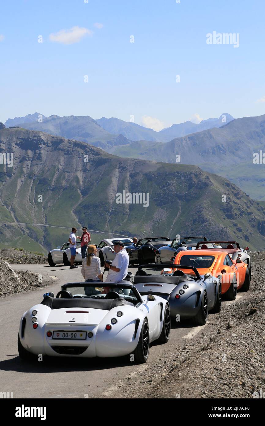 Vehiclewestern alps hi-res stock photography and images - Alamy