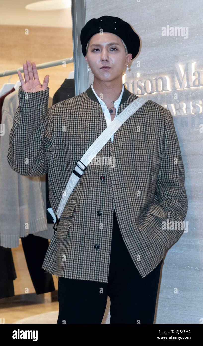 South Korean Song Min-ho, member of K-Pop boy band Winner, attends a photo  call for the Louis Vuitton launching at Louis Vuitton Seoul in Seoul, South  Korea on October 30, 2019. (Photo