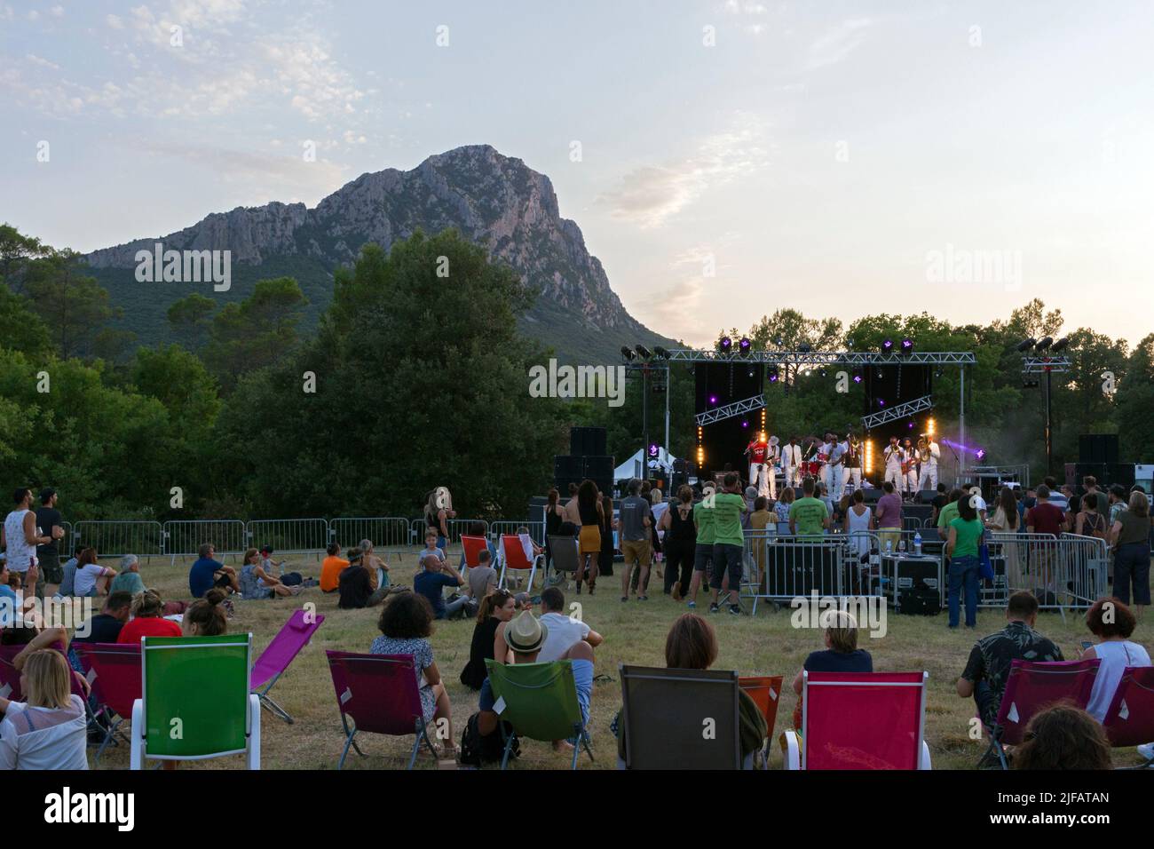 Music festival between cliffs and vineyards at the Domaine de l'Hortus. Valflaunes, Occitanie, France Stock Photo