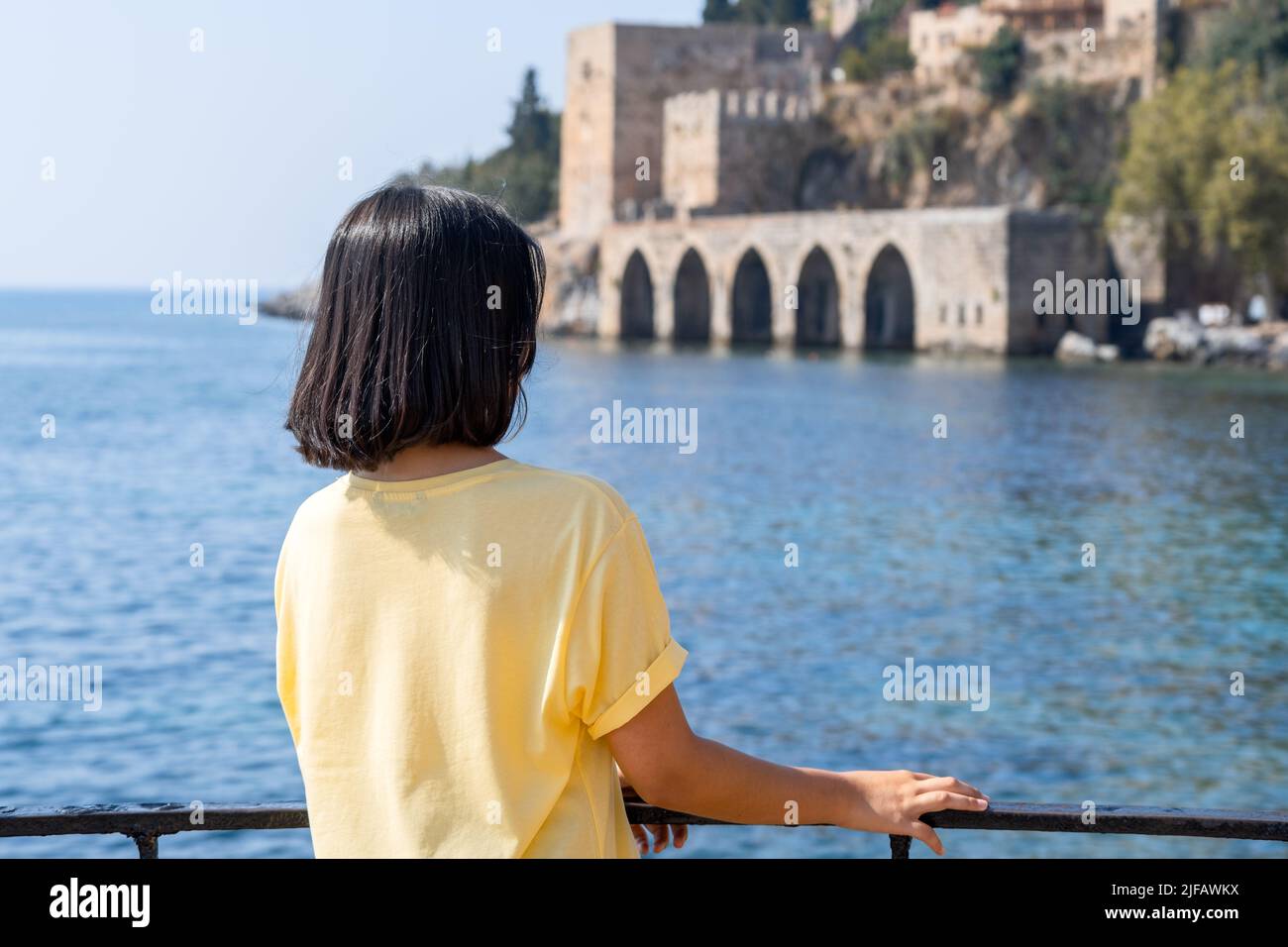 Back view beautiful teen girl hi-res stock photography and images - Alamy