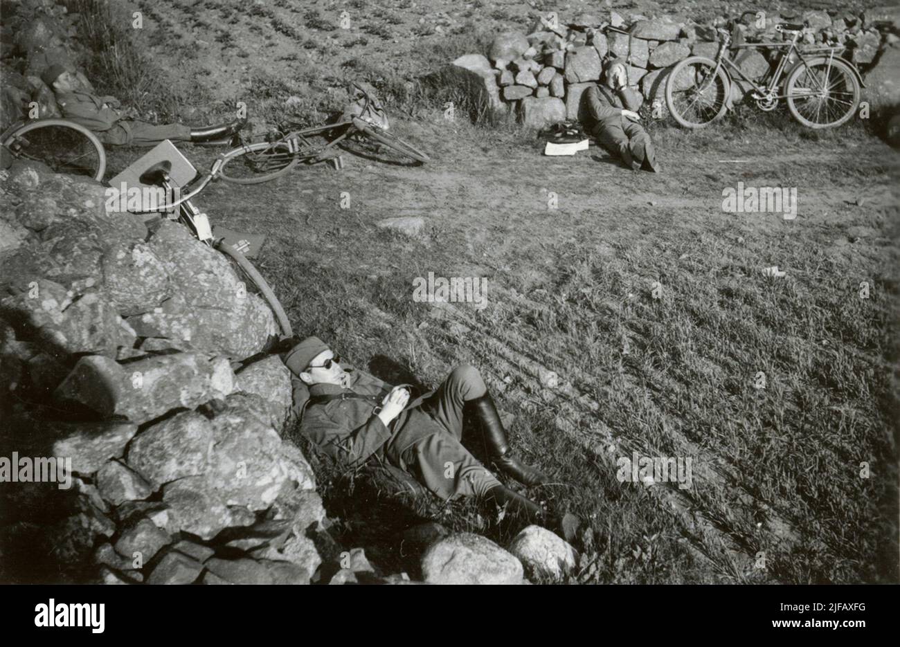 Adjutant course June 1940. Tyringe-Torekov et al. Places. After terrain march across Sinarpsdalen. Stock Photo