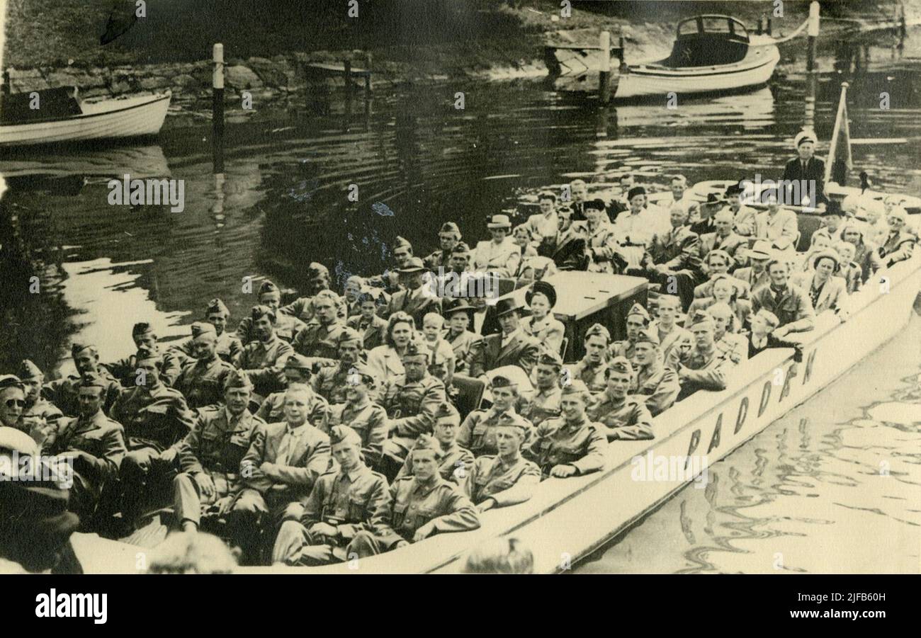 The army troops' cadet school on a tour of Gothenburg, summer 1948