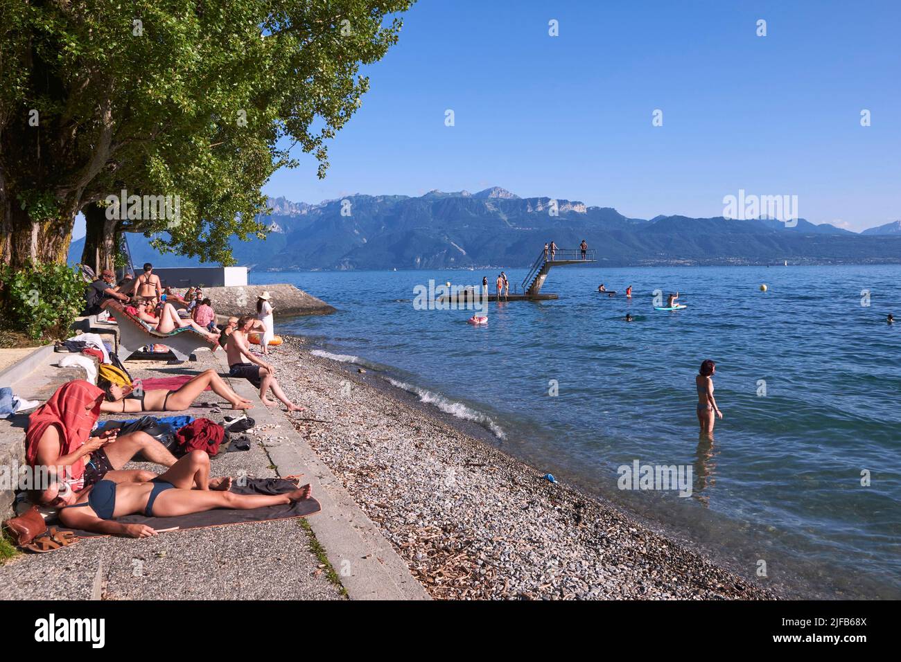Switzerland, Canton of Vaud, Lutry, the beach on the shores of Geneva lake Stock Photo