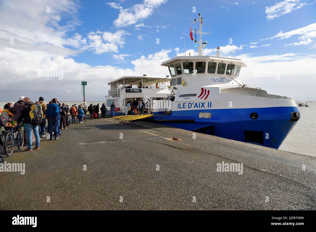 France, Charente-Maritime, Fouras, boarding the shuttle connecting with the island of Aix at the port of Pointe de la Fumée Stock Photo