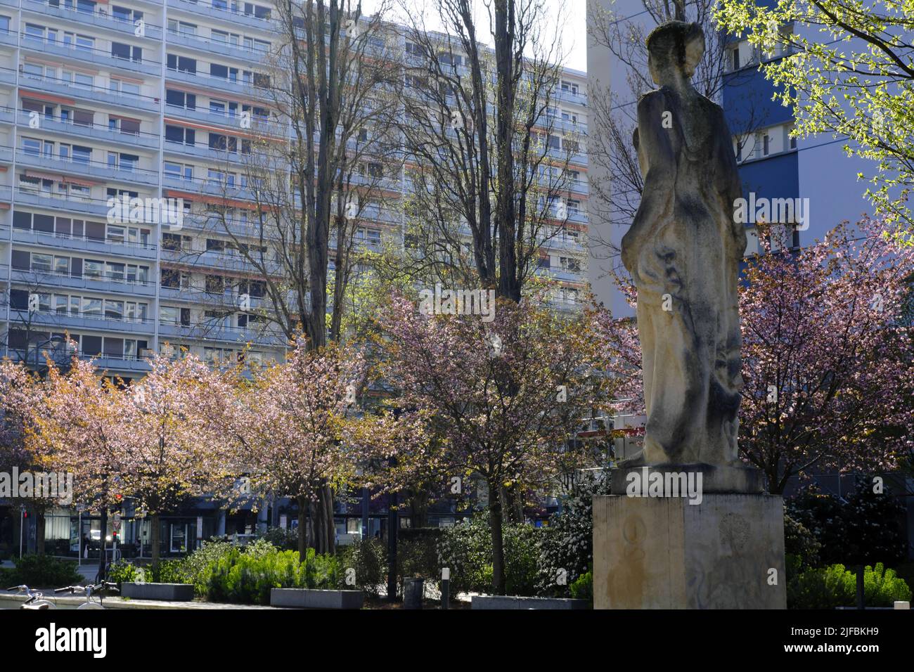France, Bas Rhin, Strasbourg, Esplanade district, buildings, statue Stock Photo