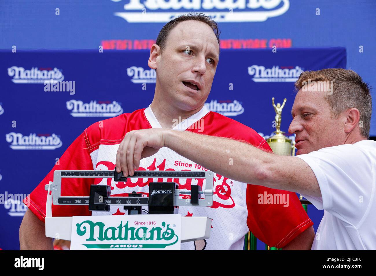 Joey chestnut 2022 hires stock photography and images Alamy