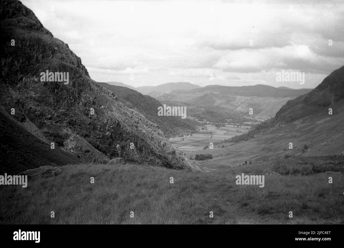 1952, historical view from this era of Borrowdale from the Styhead pass, a mountain pass in the Lake District, Cumbria, England, UK. Stock Photo