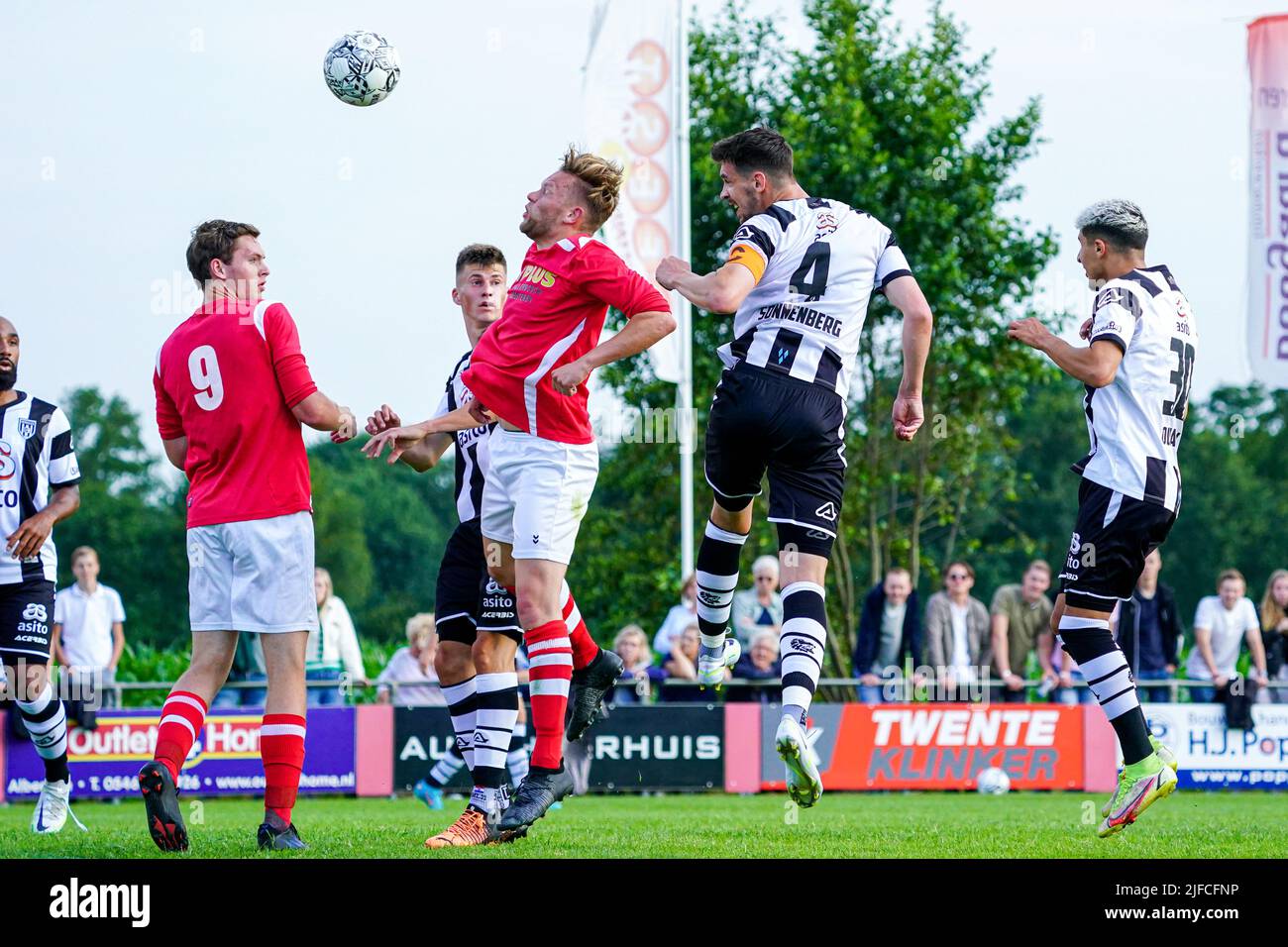 Manderveen, Netherlands. 01st July, 2022. MANDERVEEN, NETHERLANDS - JULY 1: Sven Sonnenberg of Heracles Almelo during the Friendly match between Regioselectie Manderveen and Heracles Almelo at Sportpark de Samenwerking on July 1, 2022 in Manderveen, Netherlands (Photo by Rene Nijhuis/Orange Pictures) Credit: Orange Pics BV/Alamy Live News Stock Photo