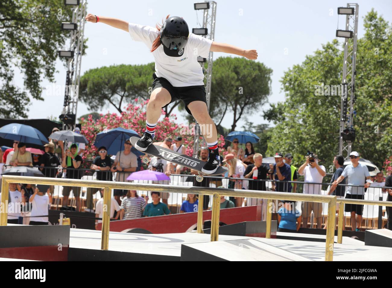 Roma, Italy. 01st July, 2022. At Parco del Colle Oppio in Rome, the World Championship of skateboarding. In this picture Yumeka Oda (Photo by Paolo Pizzi/Pacific Press/Sipa USA) Credit: Sipa USA/Alamy Live News Stock Photo