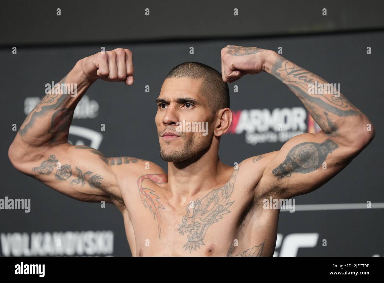 July 1, 2022, LAS VEGAS, NV, LAS VEGAS, NV, United States: LAS VEGAS, NV - June 1: Alex Pereira steps on the scale for the official weigh-ins at T-Mobile Arena for UFC 276 on July 1, 2022 in LAS VEGAS, NV, United States. (Credit Image: © Louis Grasse/PX Imagens via ZUMA Press Wire) Stock Photo