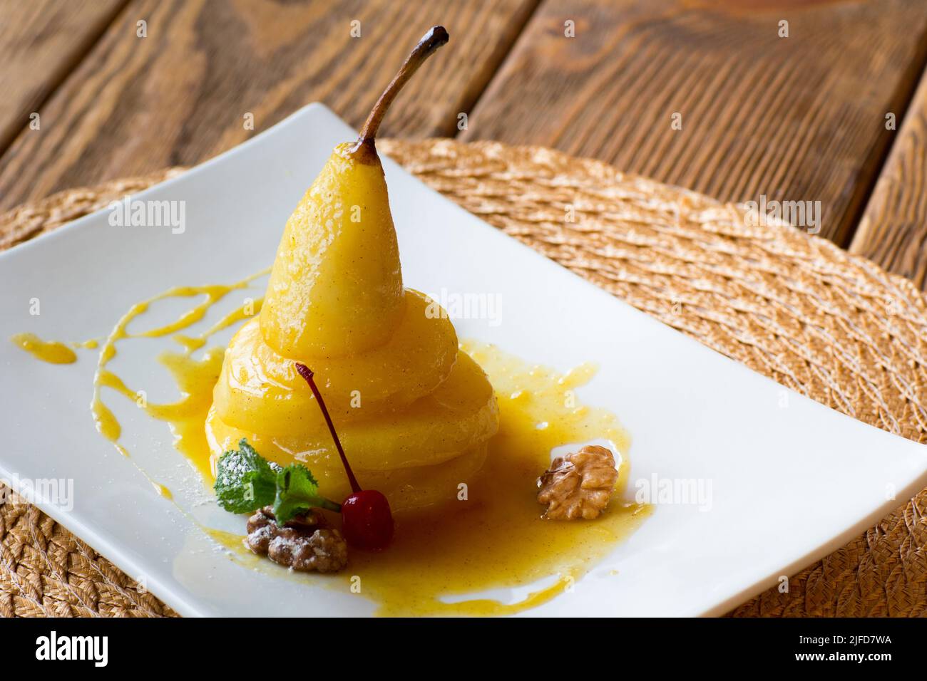Free natural pear hi-res stock photography and images - Alamy