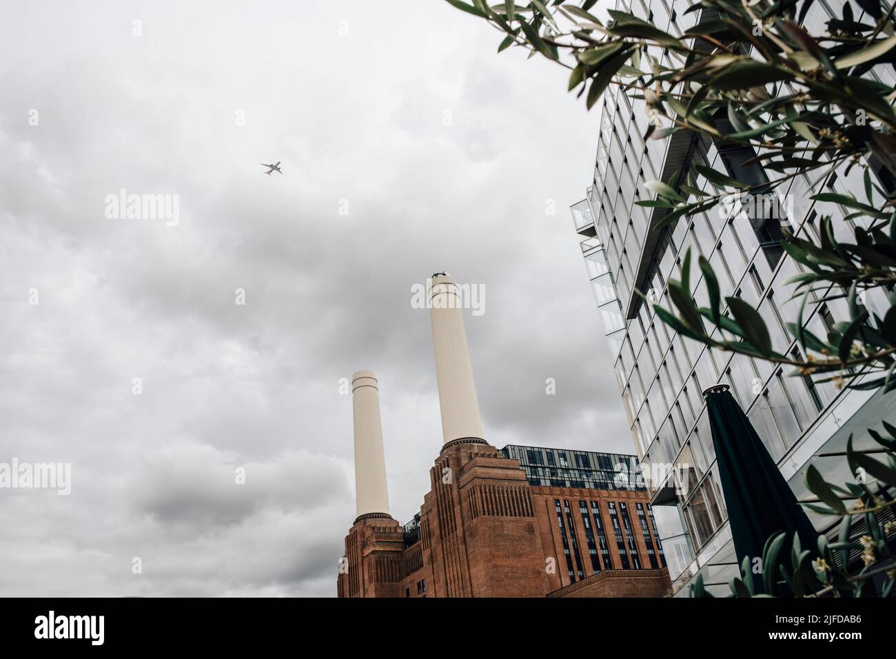 Battersea Power Station Stock Photo - Alamy