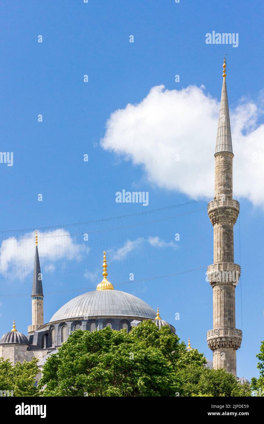 Blue Mosque, or Sultan Ahmed Mosque, an Ottoman-era imperial mosque in Istanbul, Turkey, built in 17th c. Hand-painted blue tiles adorn the walls. Stock Photo