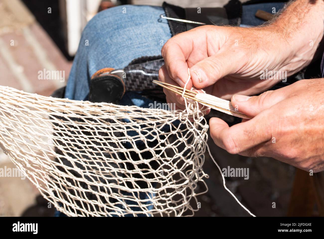 Net making  Loading the needle 