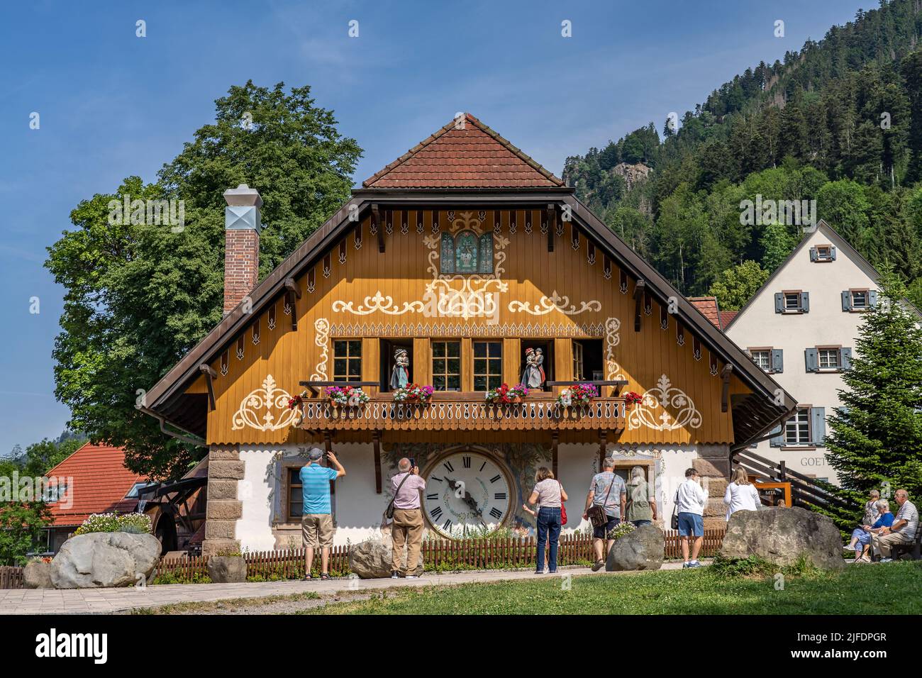 Traditionelles Schwarzwaldhaus des Hofgut Sternen bei Breitnau, Schwarzwald, Baden-Württemberg, Deutschland |  Traditional Black Forest house of Hofgu Stock Photo
