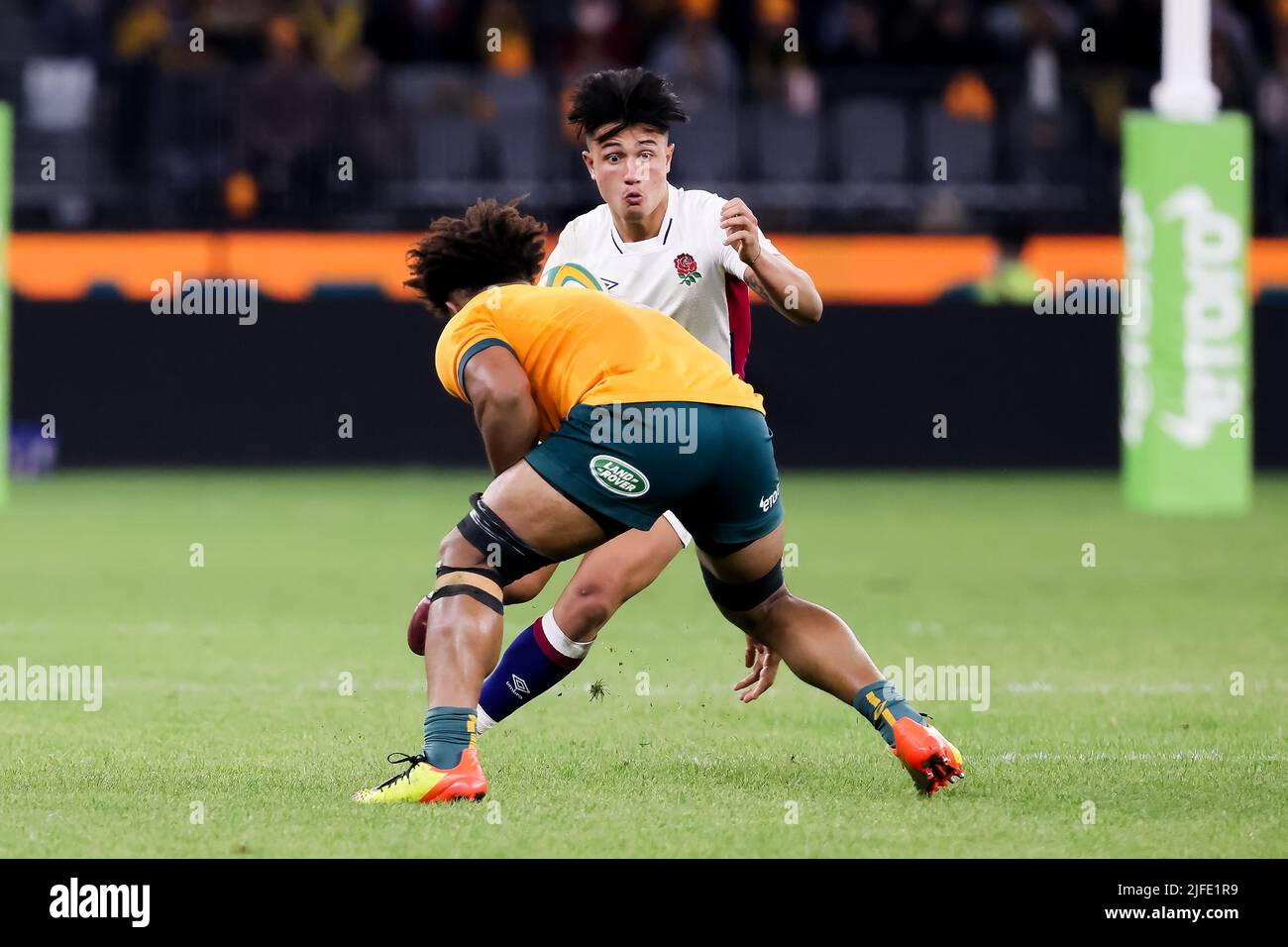 Perth, Australia, 2 July, 2022. Marcus Smith of England runs with the ball during the rugby international test match between the Australia Wallabies and England at Optus Stadium on July 02, 2022 in Perth, Australia. Credit: Graham Conaty/Speed Media/Alamy Live News Stock Photo