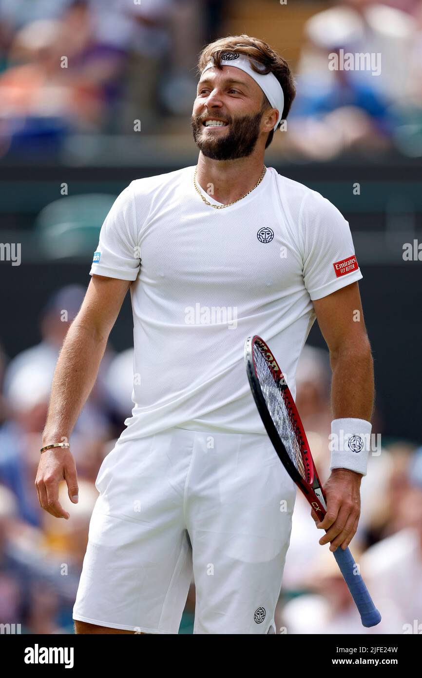 Liam Broady reacts during his Gentlemen's Singles third round match against Alex de Minaur during day six of the 2022 Wimbledon Championships at the All England Lawn Tennis and Croquet Club, Wimbledon. Picture date: Saturday July 2, 2022. Stock Photo