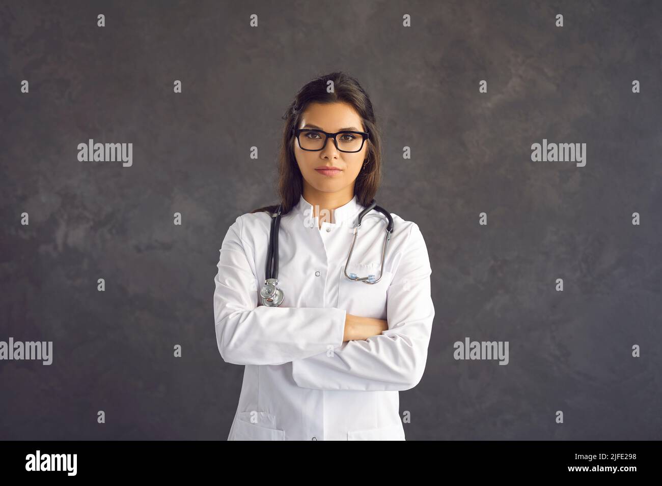 Nurse in white uniform hi-res stock photography and images - Alamy