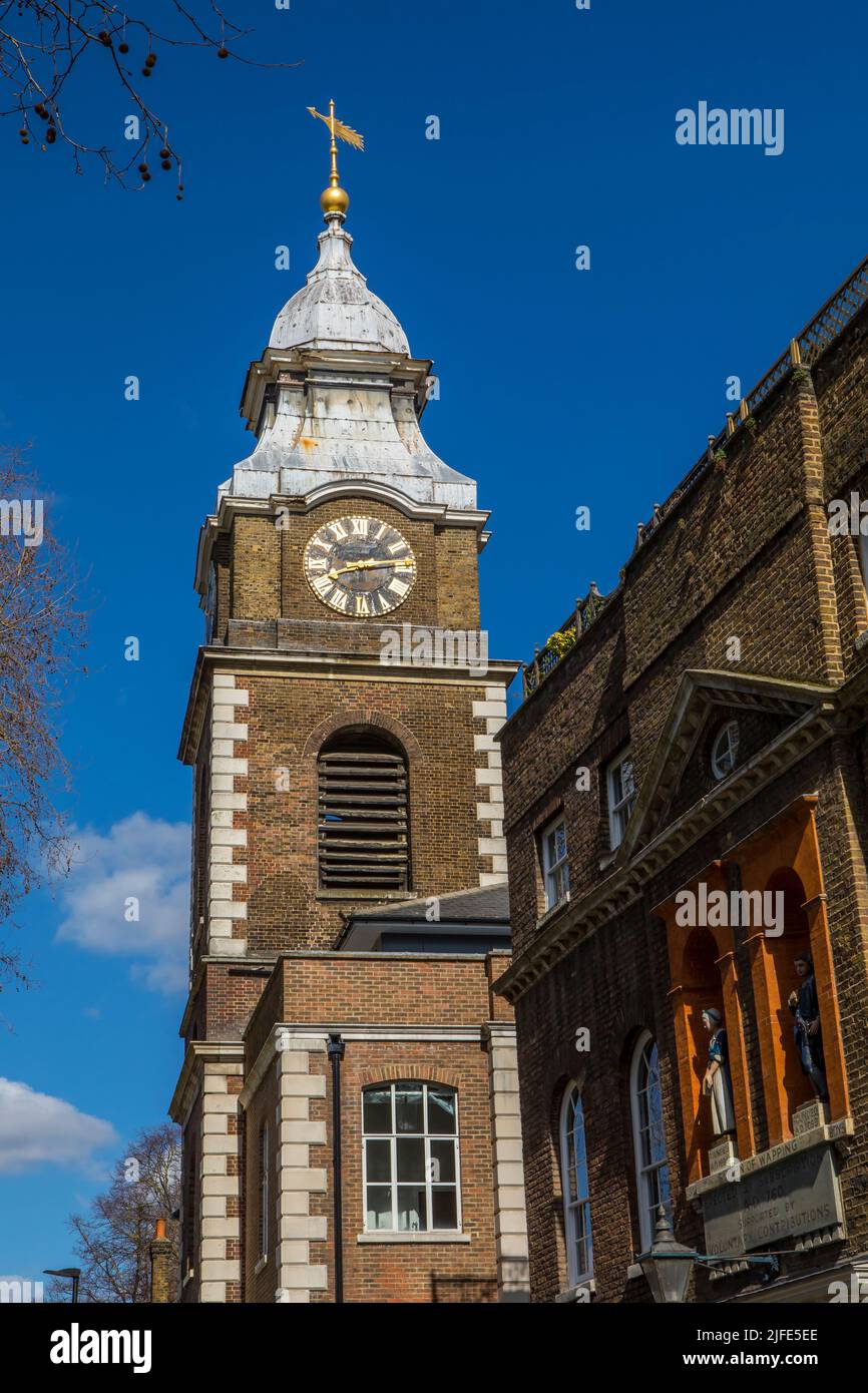 Old graveyard, Scandrett Street, Wapping Stock Photo - Alamy