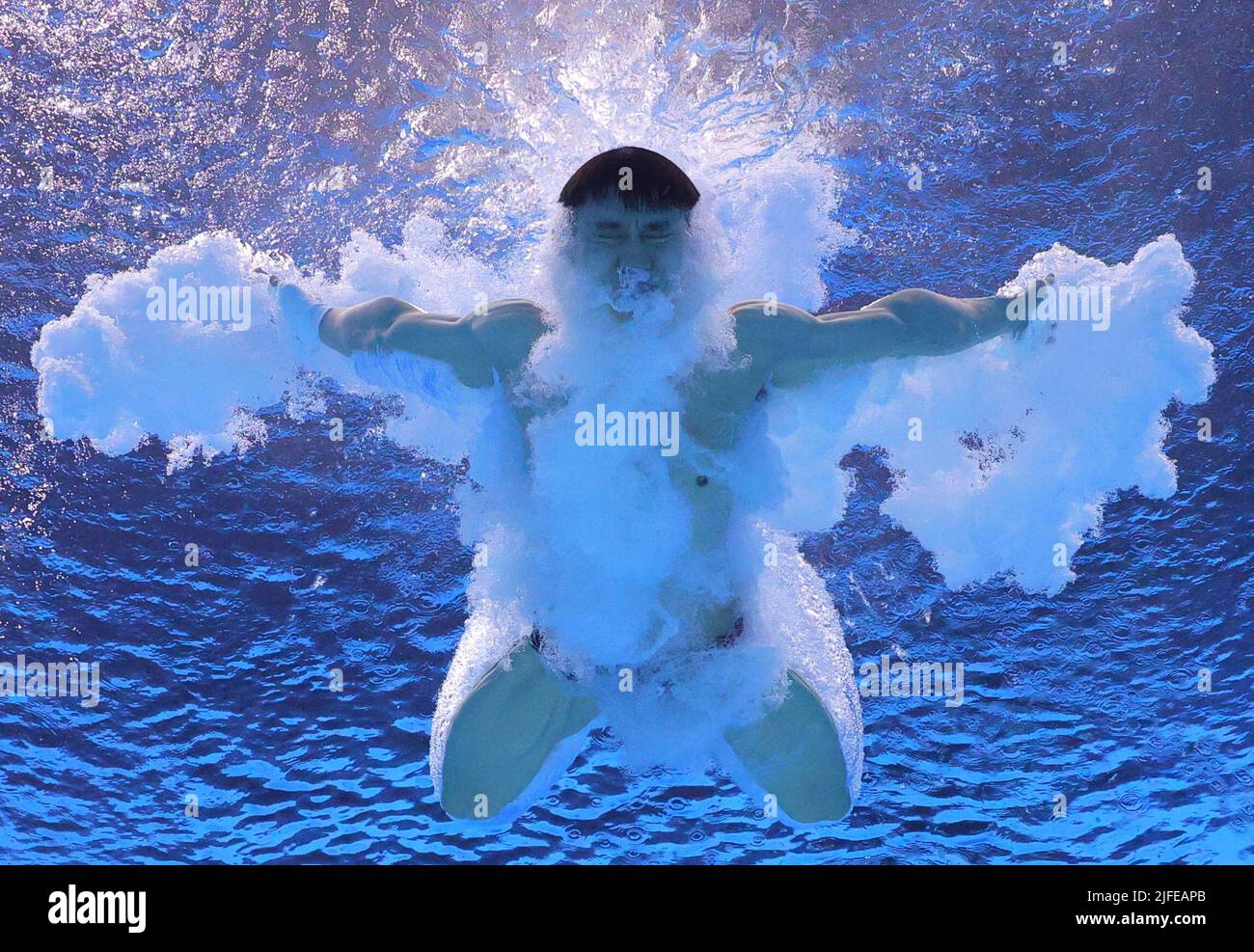 Diving - FINA World Championships - Duna Arena, Budapest, Hungary - July 2, 2022 China's Hao Yang in action during the men's 10m platform semi final REUTERS/Antonio Bronic Stock Photo